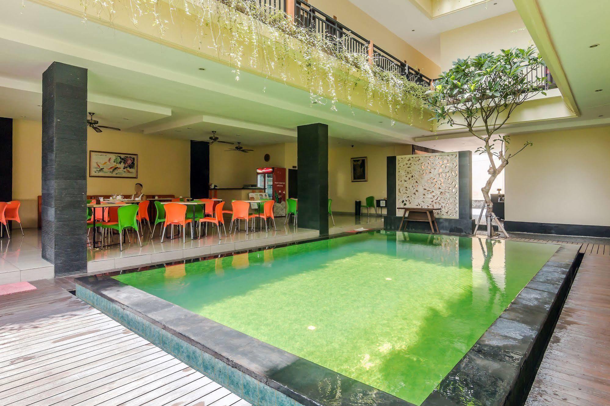 Zen Rooms Legian Sri Laksmi Seminyak Exterior foto